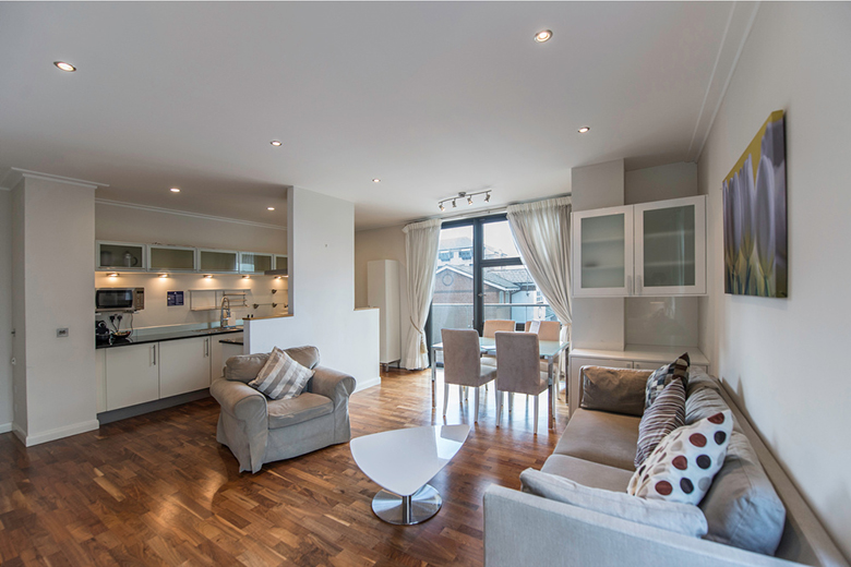 One of Discovery Dock's spacious and open plan living areas