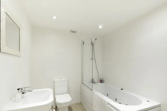 A bright, clean spacious bathroom