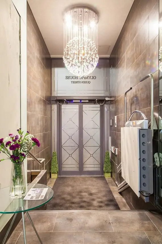 The modern, grand entrance to Premier Suites Glasgow