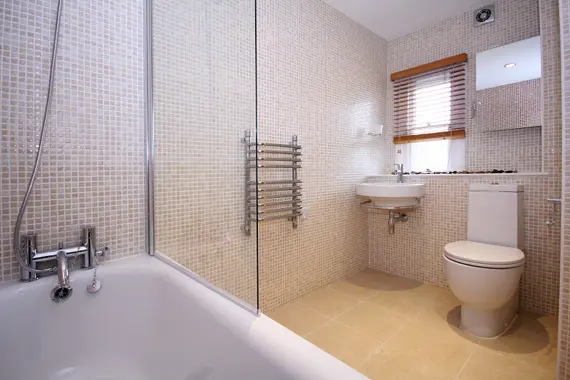 Clean lines in the bathroom