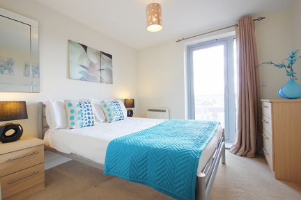 Lovely double bedroom with a balcony