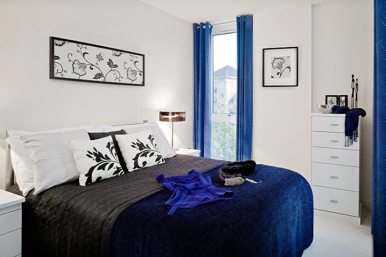Trendy bedroom