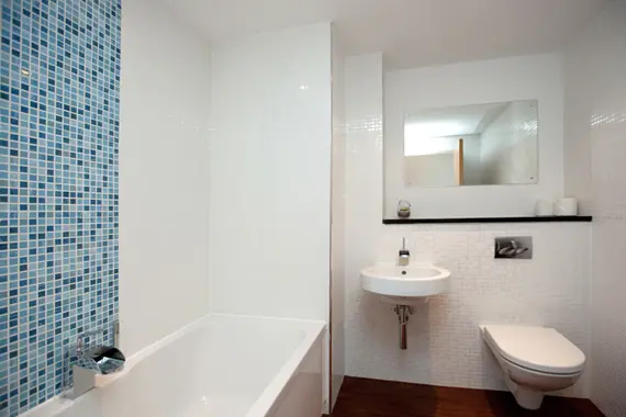 A clean and modern bathroom at The Spires Glasgow