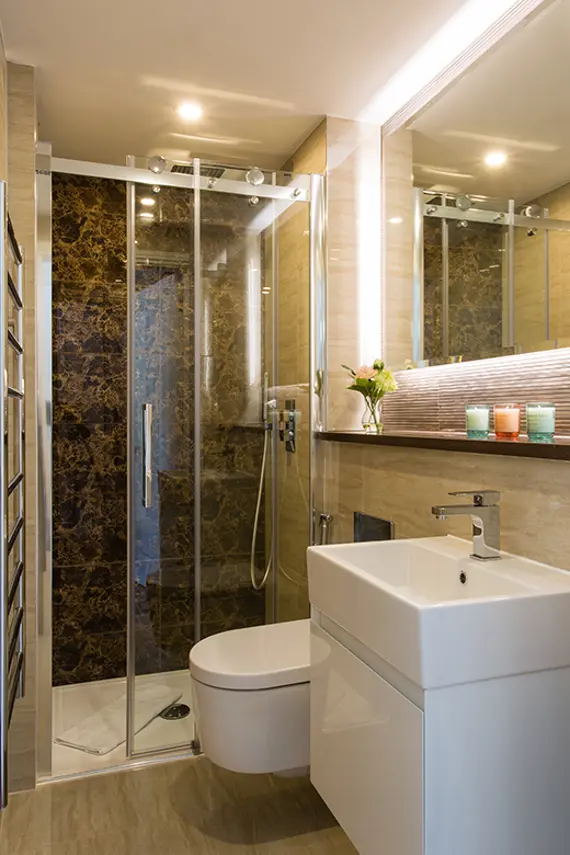 A stunning shower room in a standard studio