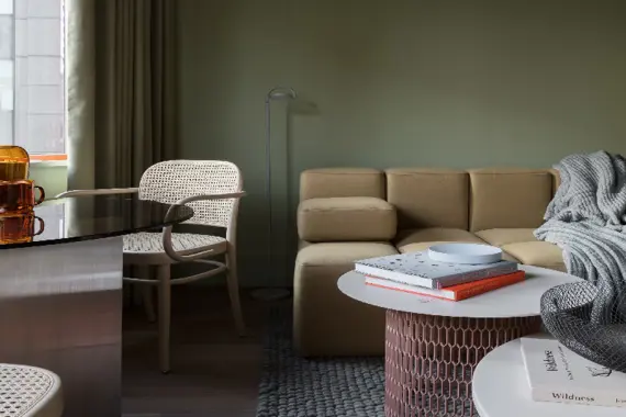 A spacious living area in Broken Wharf Apartments