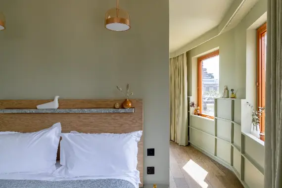 Spacious river view studio apartments