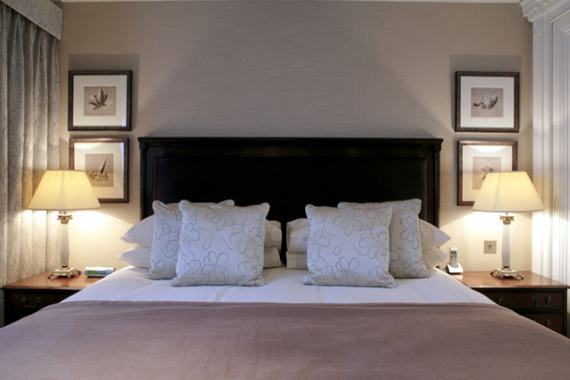 A Deluxe Three Bedroom Townhouse Apartment