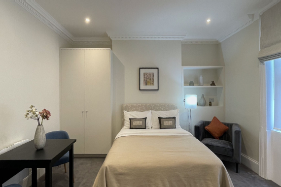 A lovely studio apartment