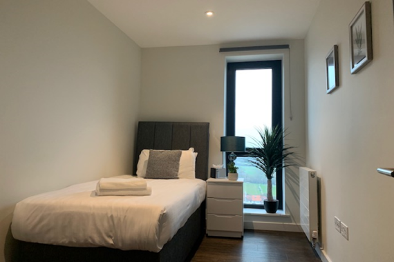 Comfortable single bedroom