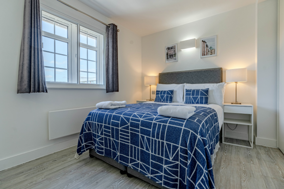 A stylish and elegant bedroom