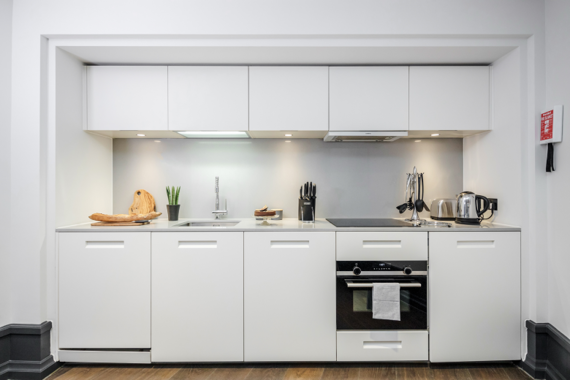 Embrace the modernity of a well-equipped kitchen
