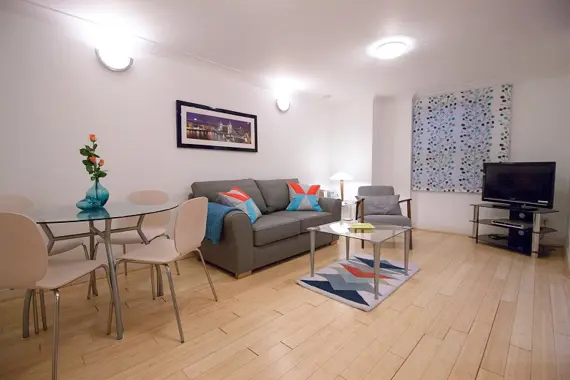 Contemporary decor in a Monument Apartments Standard lounge