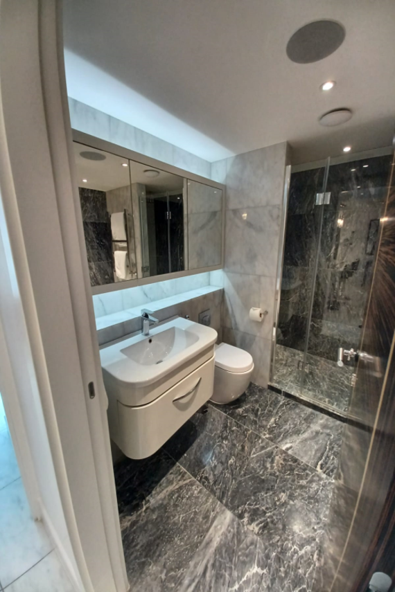 A relaxing shower room