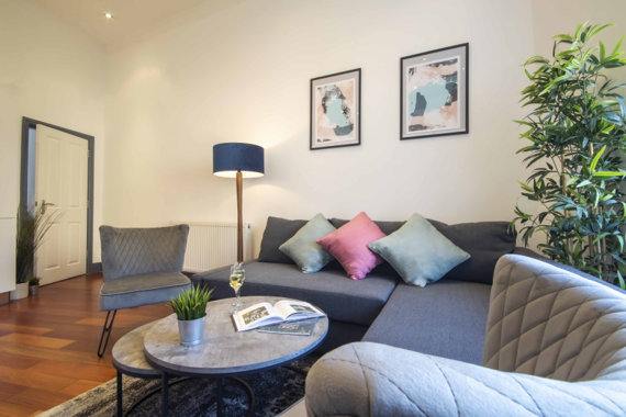 A rather spacious and decorative living room