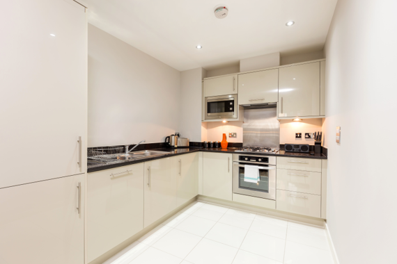 A spacious and fully equipped kitchen