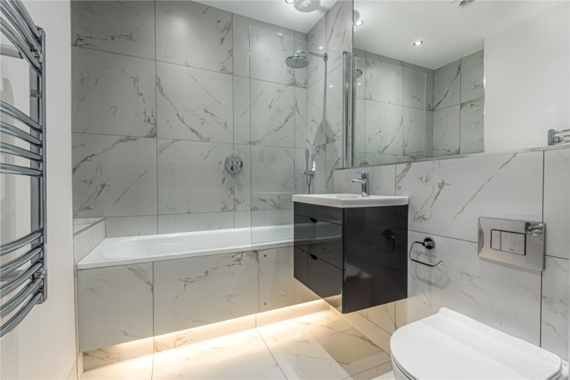 Gorgeous Bathroom in Kings Oak