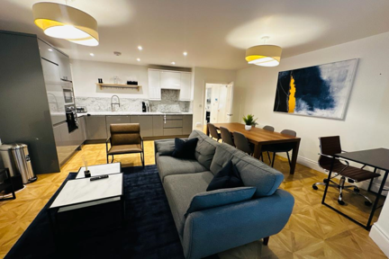 A rather spacious and decorative living room