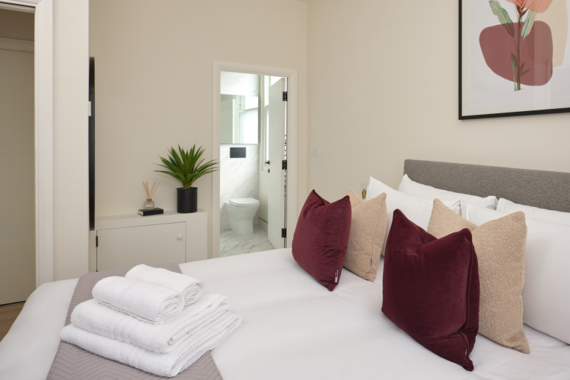 Modern and minimalist bedroom, promoting a clutter-free and calming environment