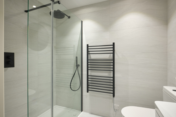 Refresh in the clean and shiny shower room