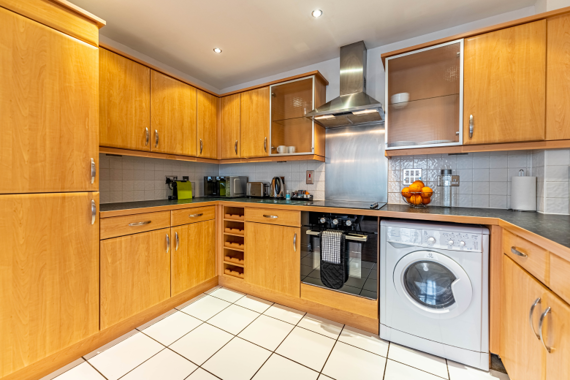 A fully-equipped kitchen in Reading
