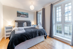 Image of Riverside House Apartments