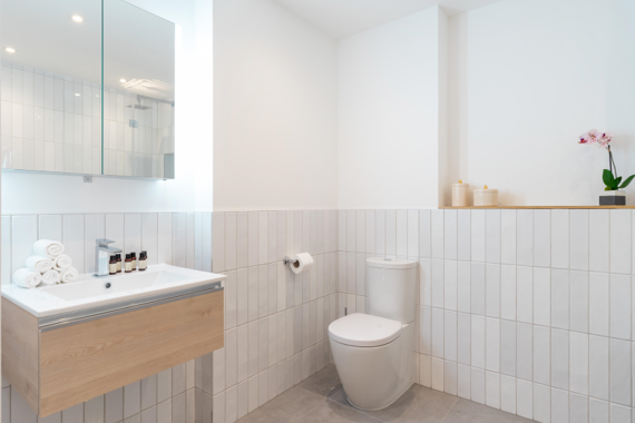 Modern and beautiful bathroom