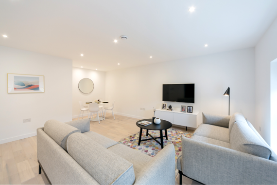 A rather spacious and decorative living room