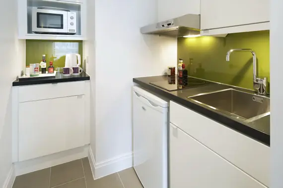 A cute, compact kitchen