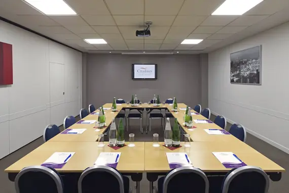 A communal meeting space at Holborn Covent Garden