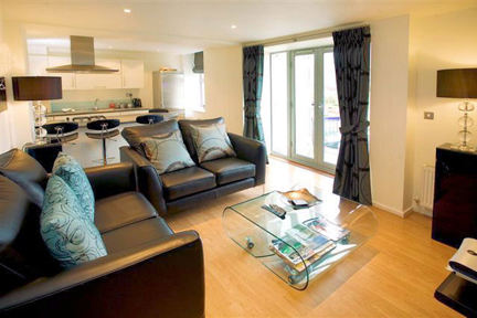 A spacious, light living space