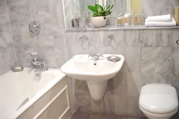 A modern, clean bathroom