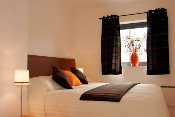 A cosy double bedroom