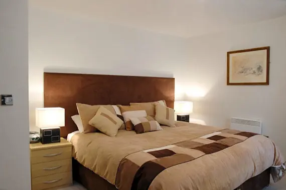 A lovely, cosy double bedroom in a two bedroom apartment