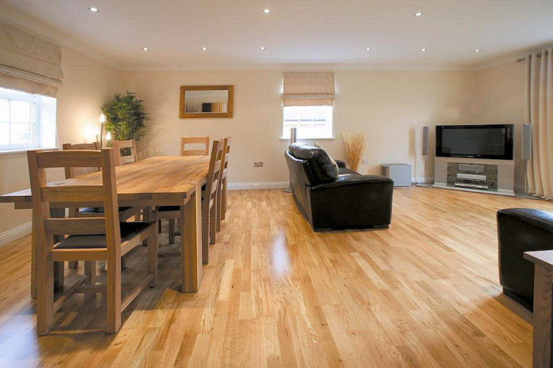 Serviced apartments Newbury, Berkshire Central Gate Apartments by HOF