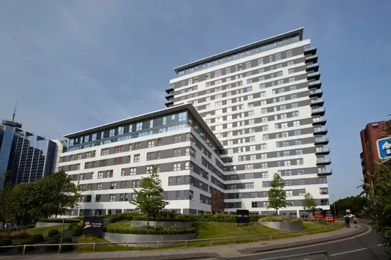 Skyline Plaza building