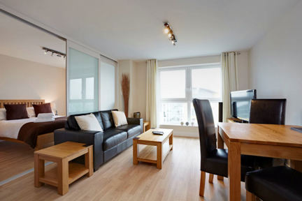 Skyline Plaza studio