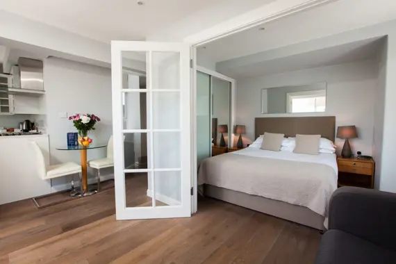 A modern, well thought out superior studio