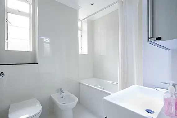 A bright, modern bathroom